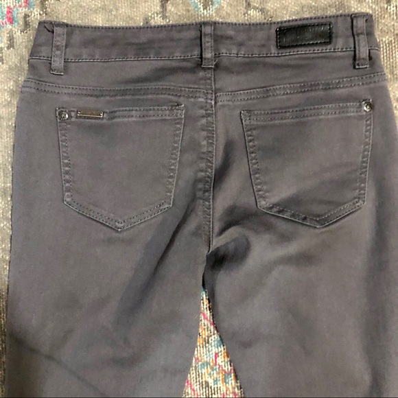 ☀️☀️☀️ 4/$20 Celebrity Pink Dare You Skinny jeans! - Picture 5 of 8